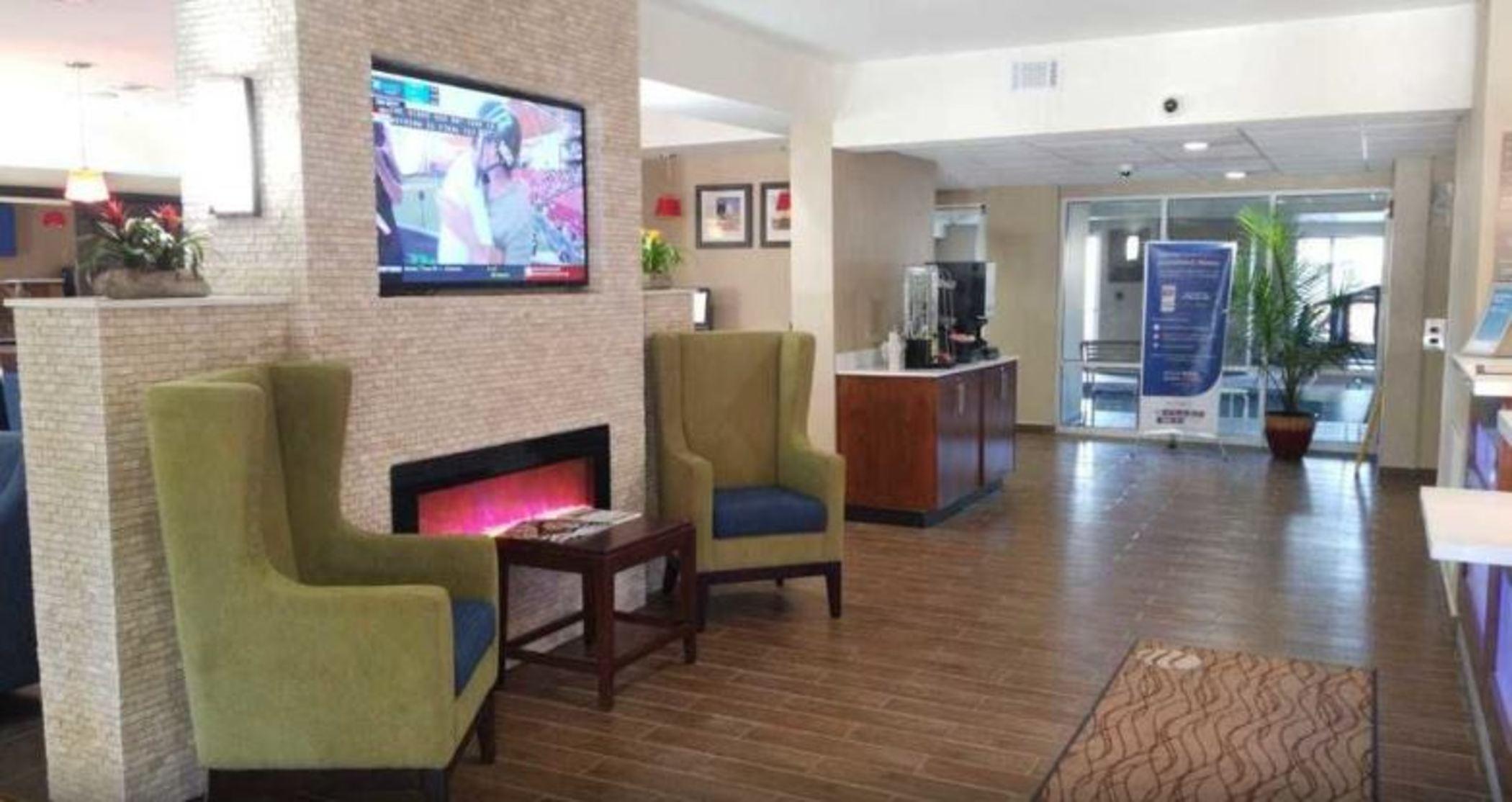 Comfort Inn & Suites Montgomery East Carmichael Rd Luaran gambar